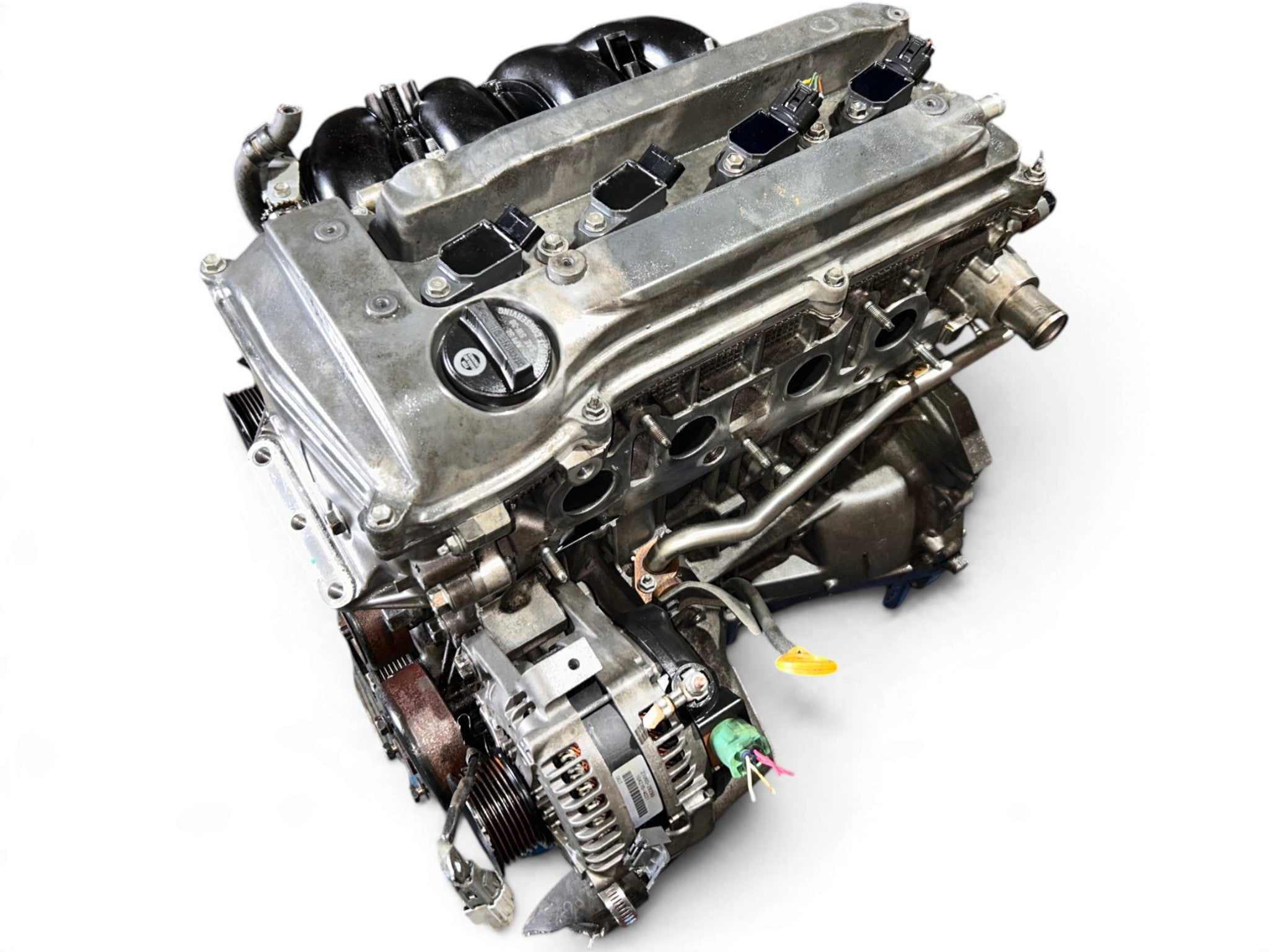 JDM Toyota 2AZ-FE 2.4L engine, complete with intake manifold, coil packs and alternator